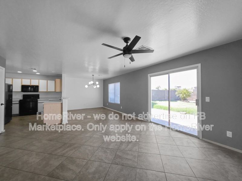11202 W Devonshire Ave - Photo 3 of 21