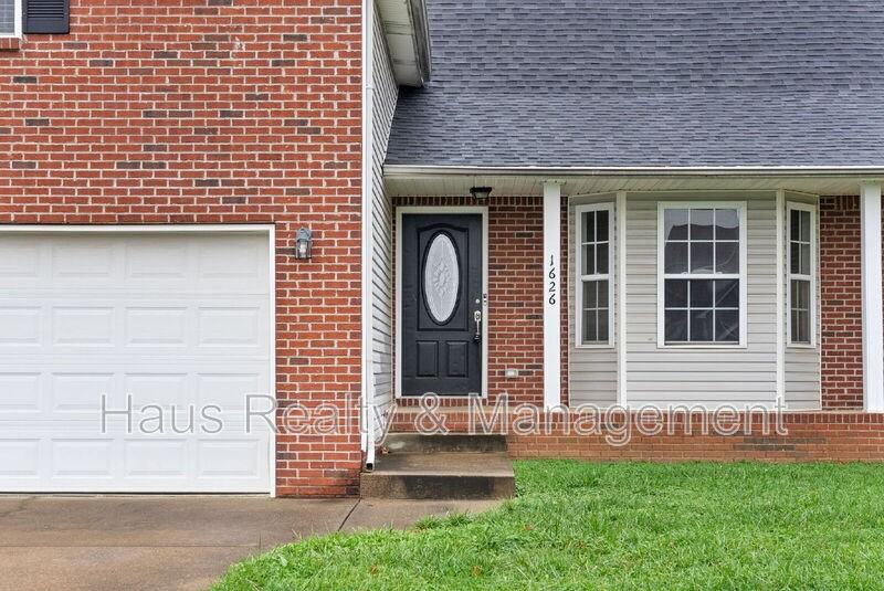 1626 Autumn Dr - Photo 4 of 30