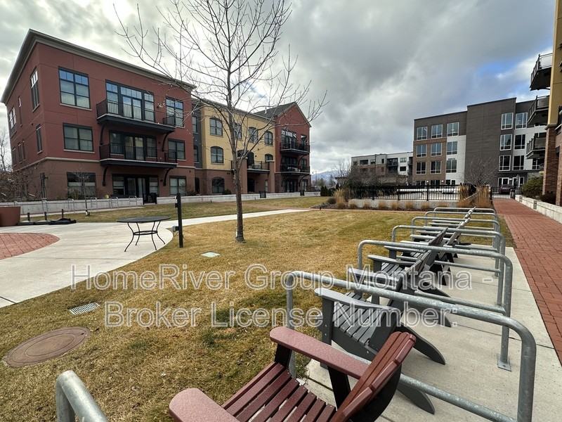 875 Wyoming St - Photo 2 of 19