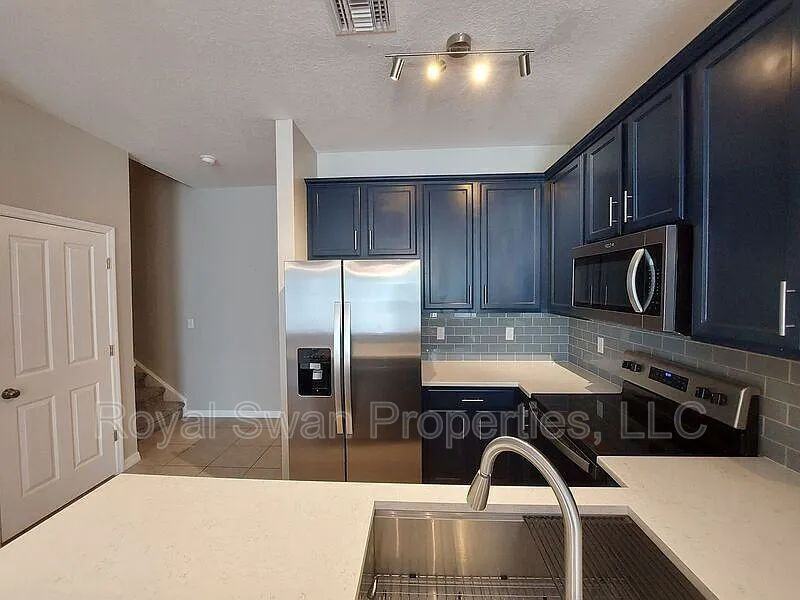 2149 Winterset Dr - Photo 6 of 40