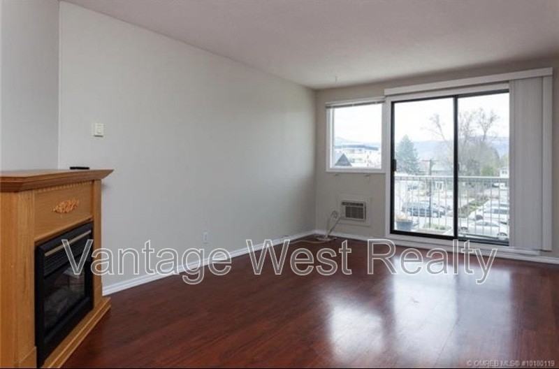 500 Rowcliffe Ave - Photo 5 of 10