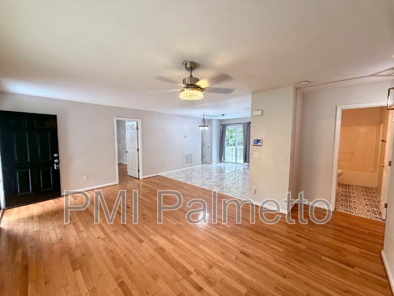 152 Chatham Cir - Photo 6 of 23