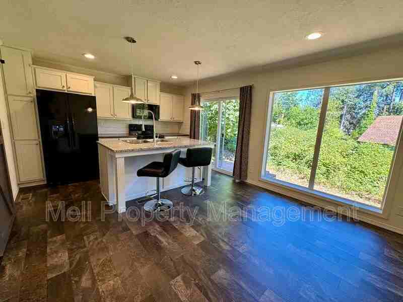 191 E Parkway Blvd - Photo 5 of 20