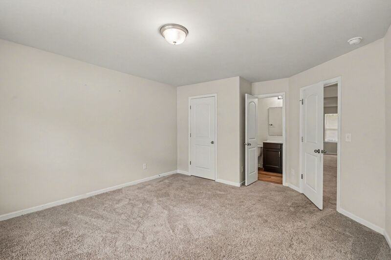13433 Circle Dr - Photo 3 of 7