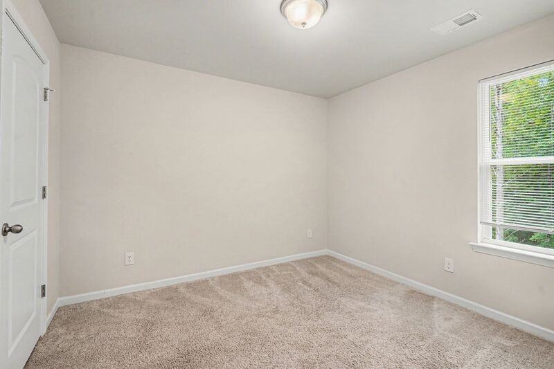 13433 Circle Dr - Photo 4 of 7