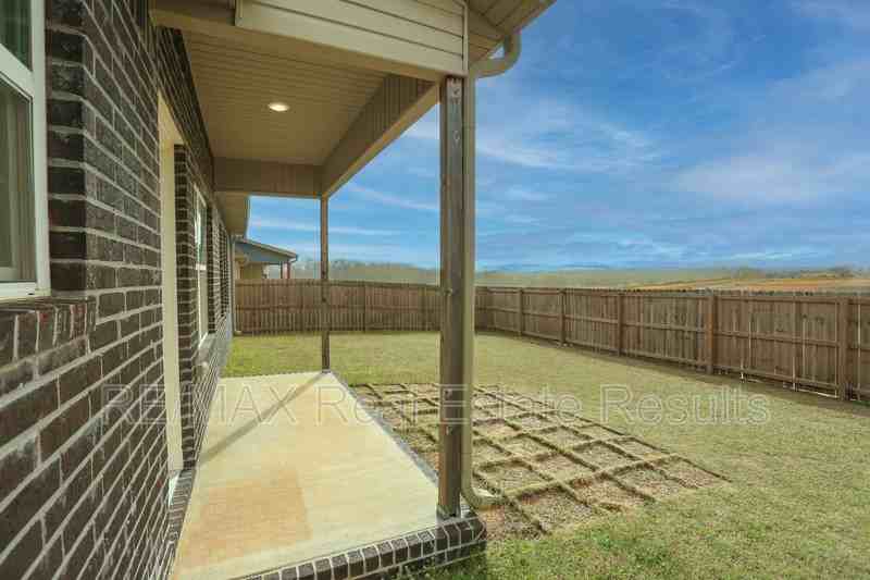 5911 Sw Gentle Winds Ave - Photo 4 of 32