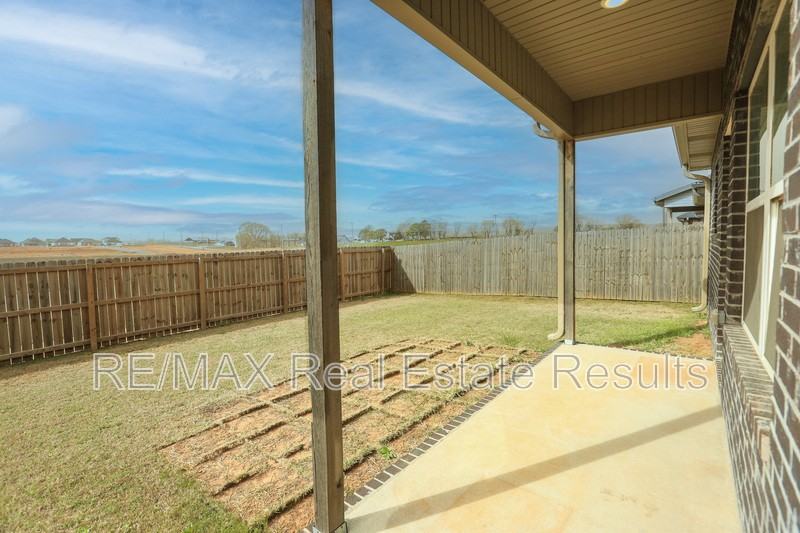 5911 Sw Gentle Winds Ave - Photo 5 of 32