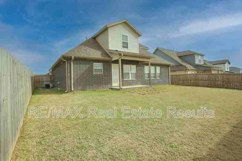 5911 Sw Gentle Winds Ave - Photo 7 of 32