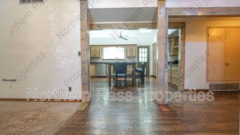 612 Willow Glen Dr - Photo 3 of 33
