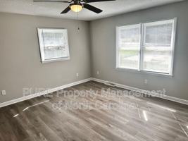 featured image of 916 W 5th Ave #A
