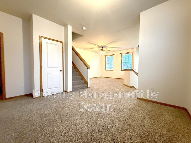 1005 Ne Kamies Ln - Photo 6 of 13