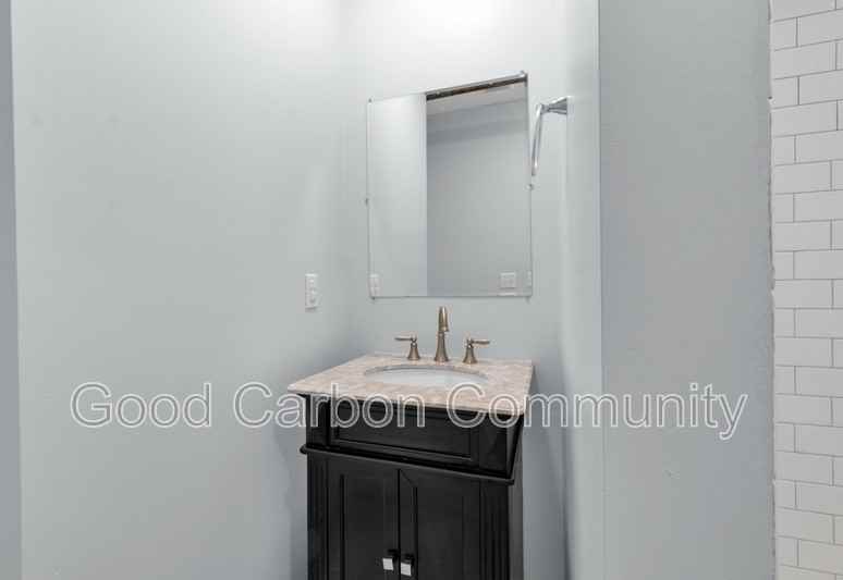 419 Porter Ave #5 - Photo 7 of 10