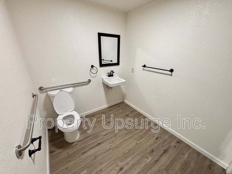 6200 Stainless Way - Photo 6 of 10