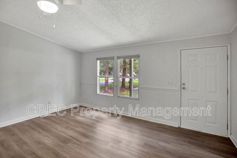 405 Vine St - Photo 5 of 28