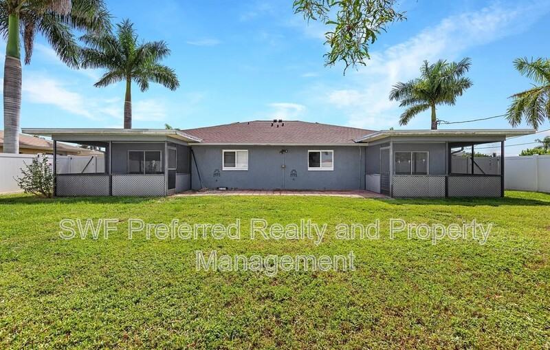 917 Sw 48th Ter - Photo 2 of 2