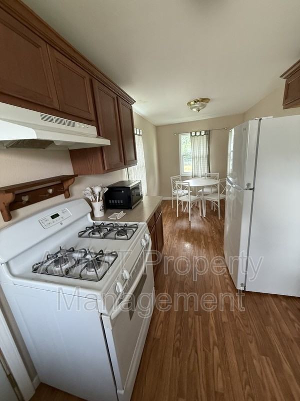1204 8th St Nw - Photo 6 of 18