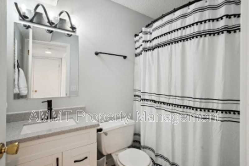 743 Westwinds Dr - Photo 3 of 4