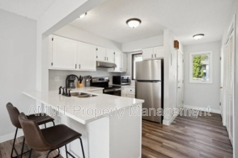 743 Westwinds Dr - Photo 4 of 4