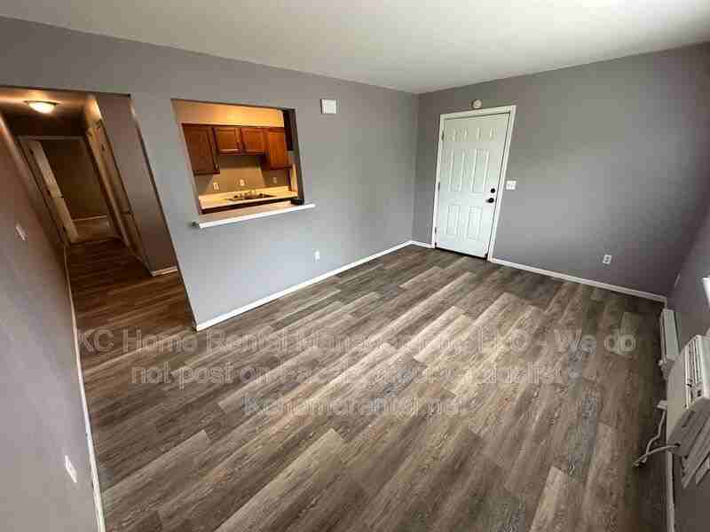 551 N Somerset Ter #A - Photo 5 of 20
