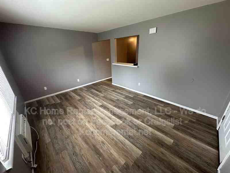 551 N Somerset Ter #A - Photo 6 of 20