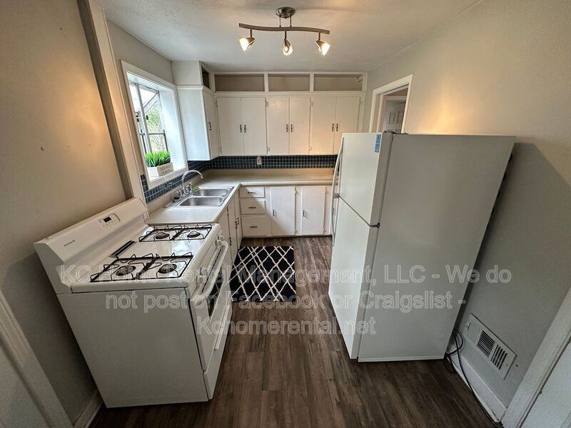 127 W 85th St - Photo 2 of 34