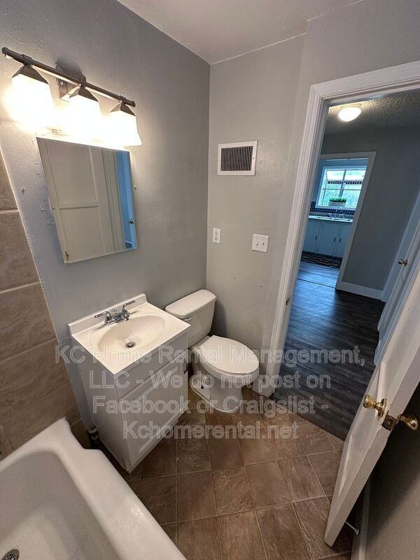 127 W 85th St - Photo 3 of 34