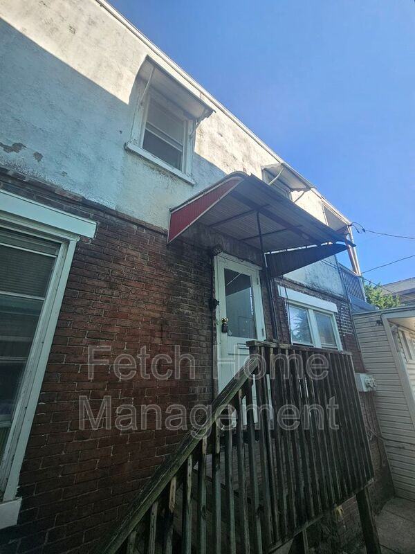 2534 Derry St #2 - Photo 2 of 13