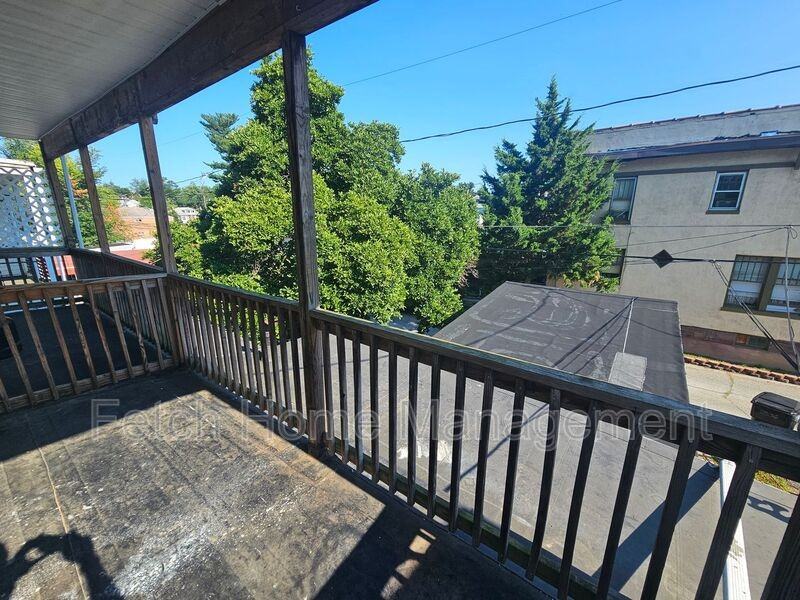 2534 Derry St #2 - Photo 7 of 13