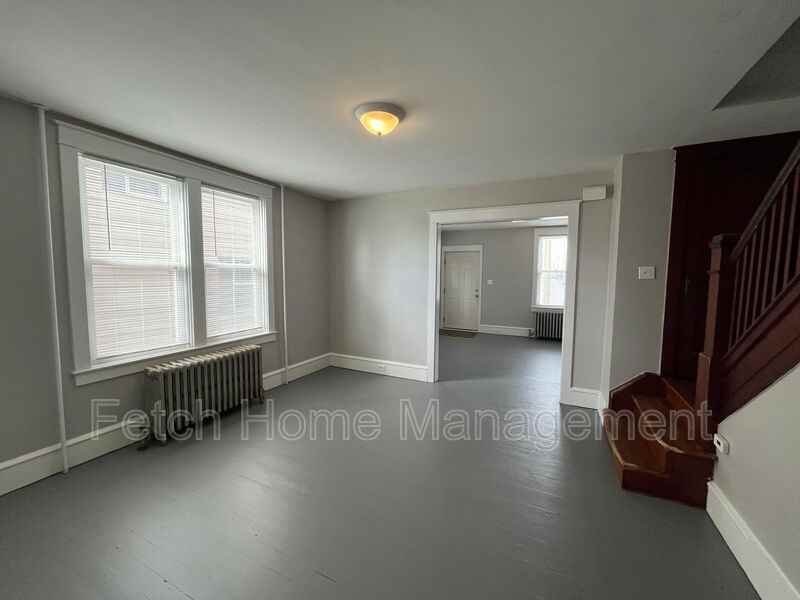 23 S Custer Ave - Photo 5 of 21