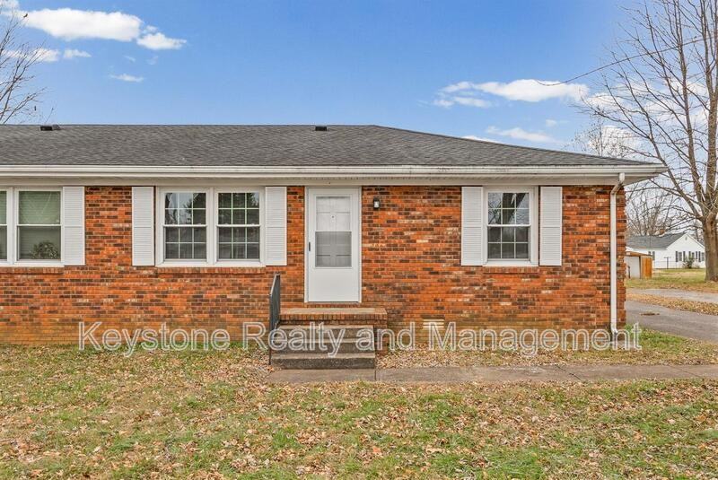 109 Holley St #B - Photo 2 of 12