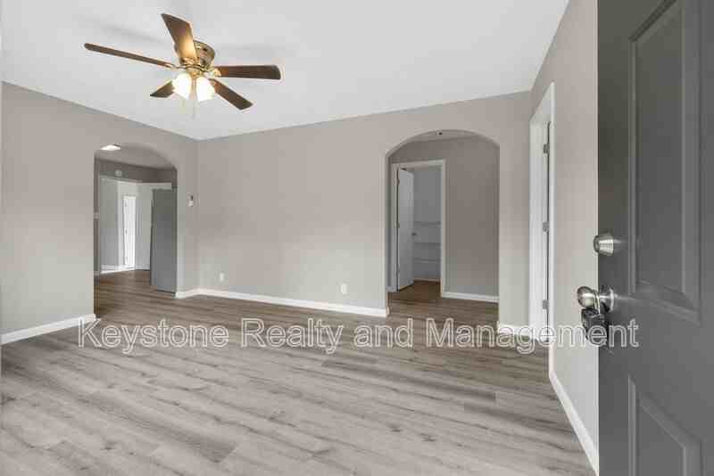 103 Cayce Ave - Photo 3 of 16