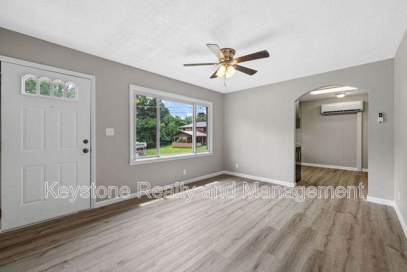 103 Cayce Ave - Photo 5 of 16