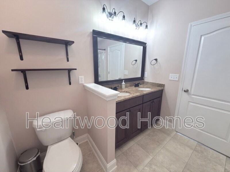 249 Blythe Creek Dr - Photo 7 of 43