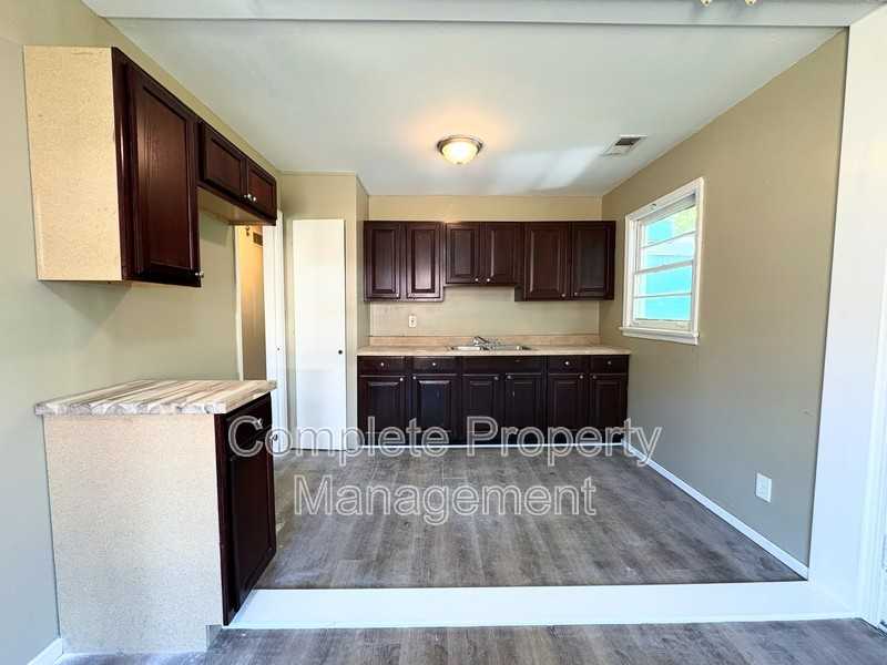 1408 16th St Sw - Photo 3 of 10