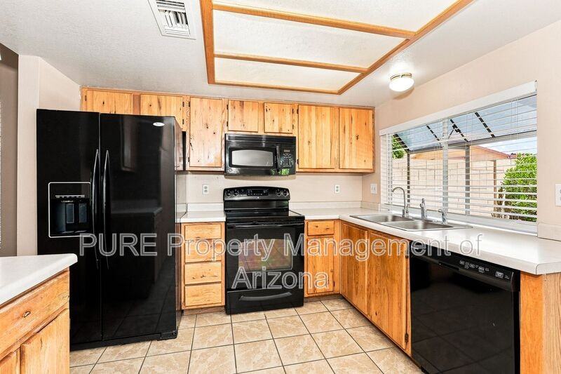 1151 N Cambridge St - Photo 5 of 23