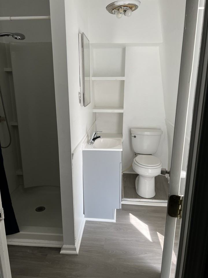 428 South Street - Photo 5 of 9