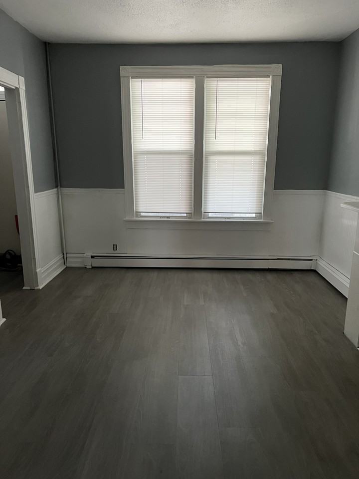 428 South Street - Photo 7 of 9