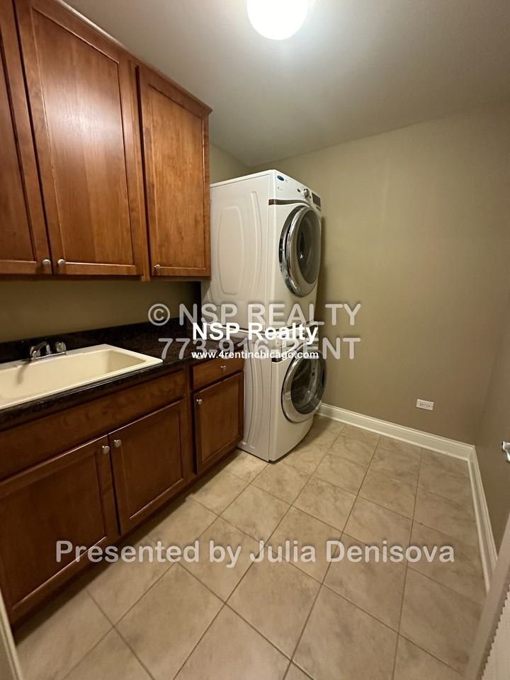 1 Itasca Pl #426 - Photo 3 of 11