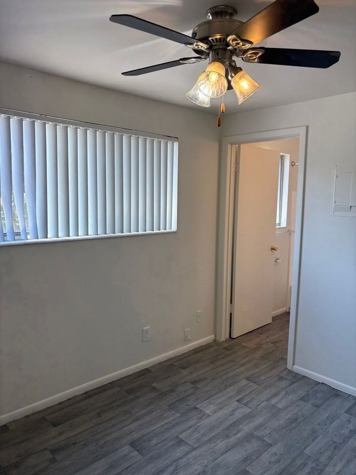 Victoria On C Street Apartments - Photo 5 of 12