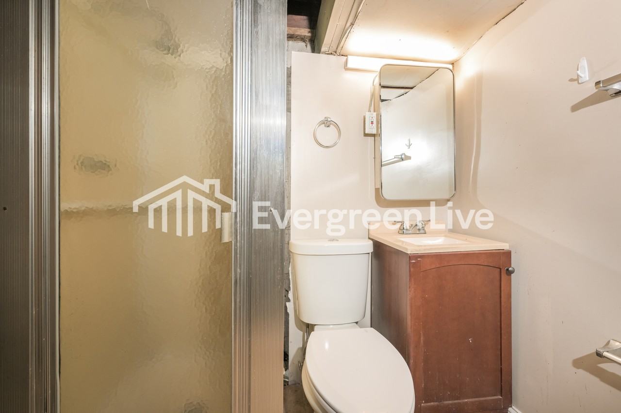 112 Lewis Dr - Photo 6 of 15