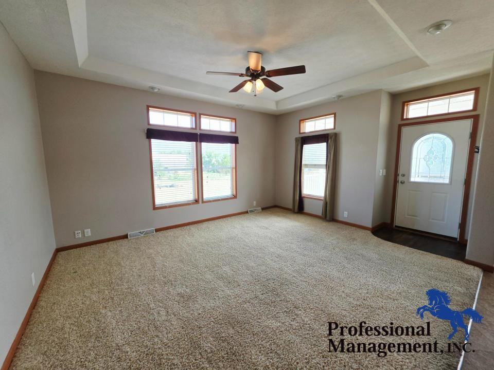 3914 Lasso Ln - Photo 2 of 12