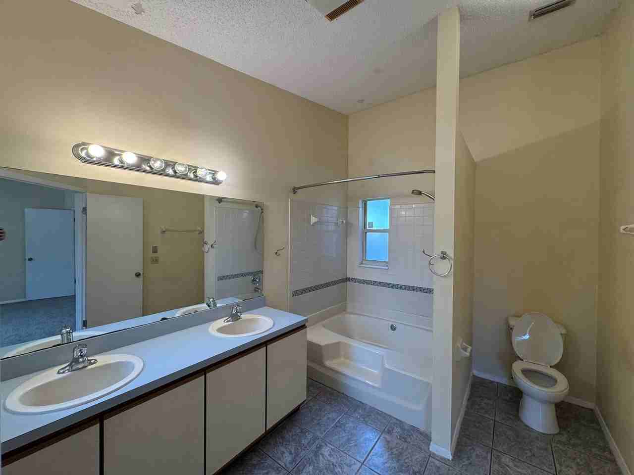 8055 Creedmoor Dr - Photo 4 of 12