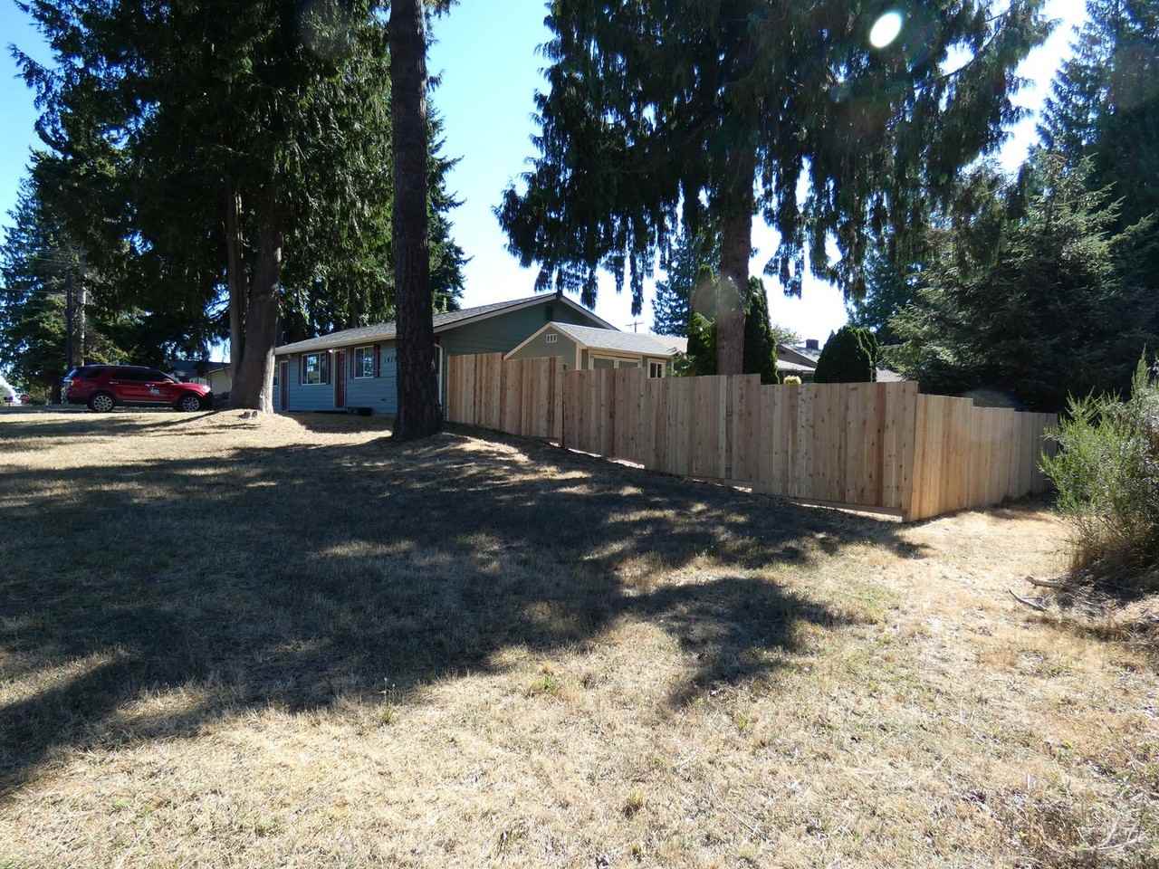 1619 S E St - Photo 3 of 25