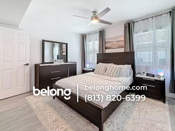 4526 W Beachway Dr - Photo 4 of 9