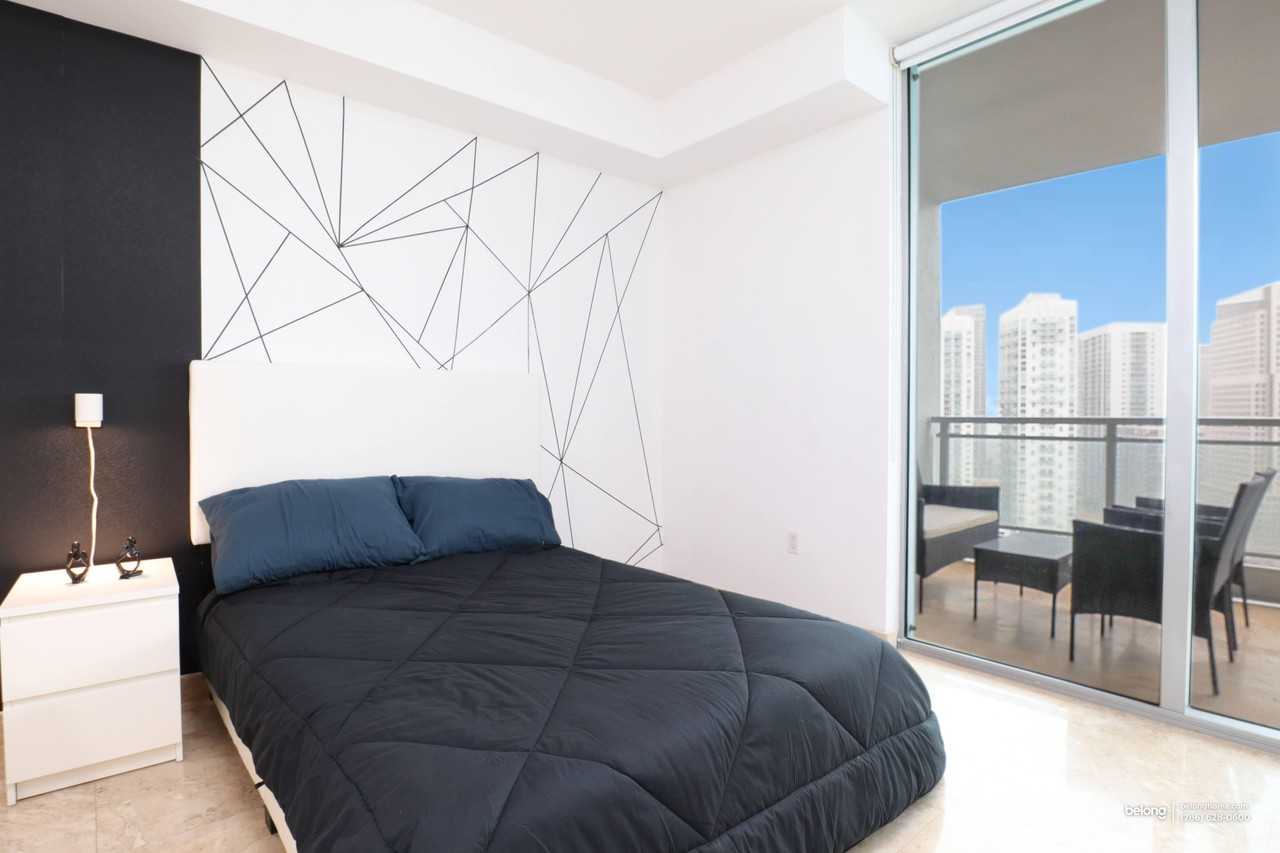 90 Sw 3rd St #3002 - Photo 4 of 9