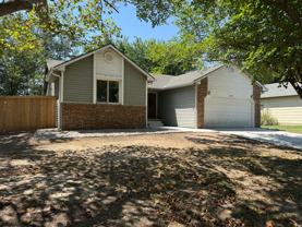 2101 N Parkridge Ct - Photo 1 of 1