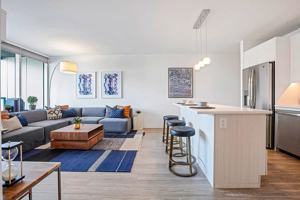 featured image of N Lincoln Ave & W Belden Ave #813