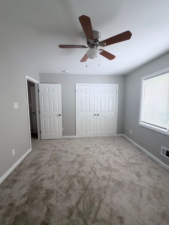 902 Bolton Rd Nw - Photo 2 of 8