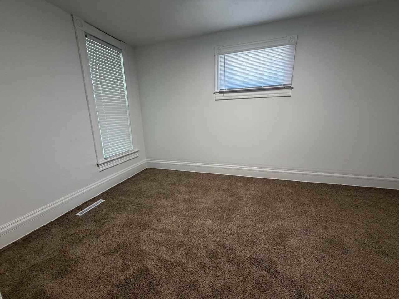 1101 N 13th St - Photo 4 of 16