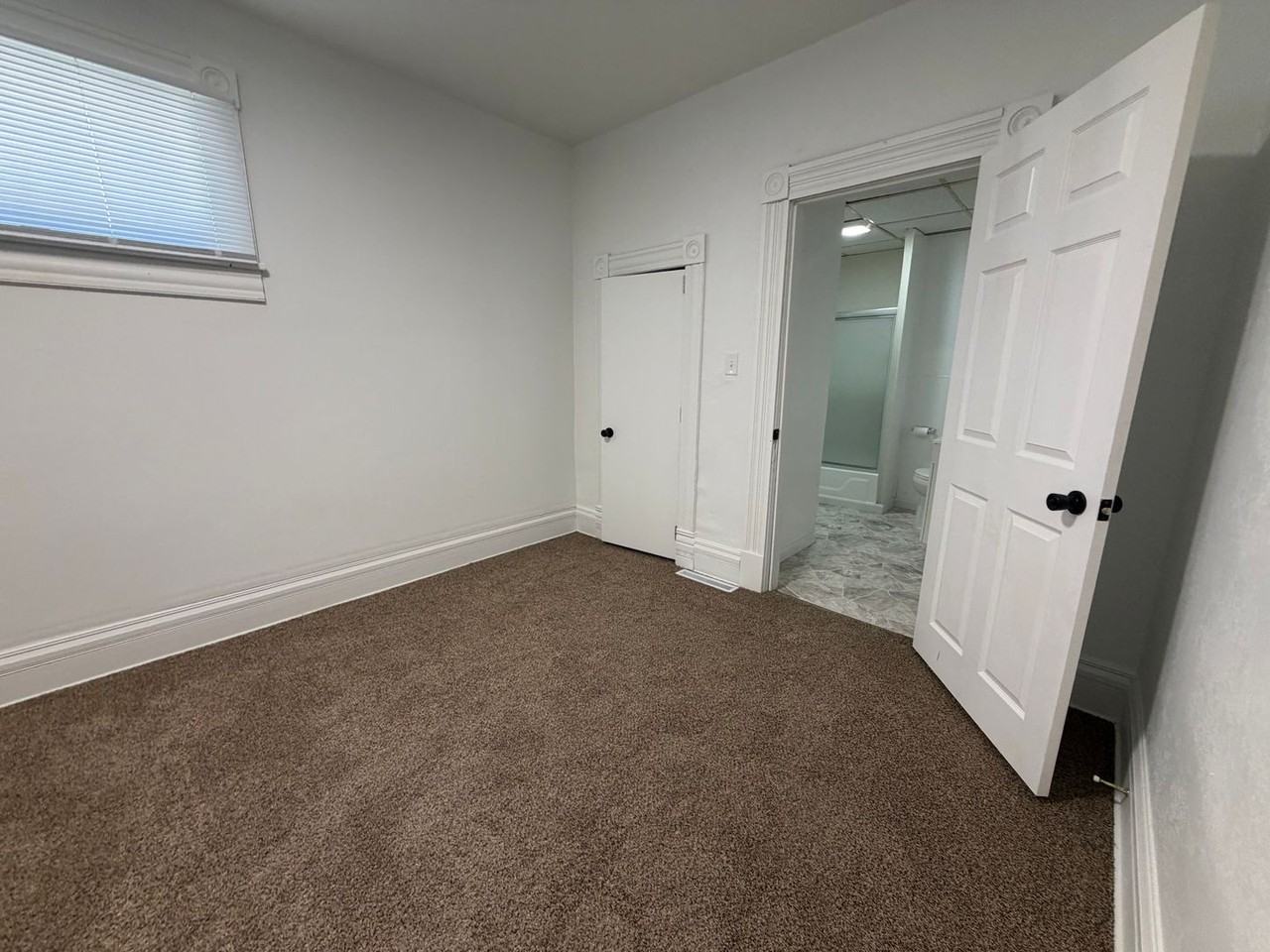 1101 N 13th St - Photo 5 of 16